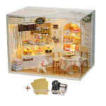 Amy's Cake Diary DIY Miniature Dollhouse_5