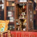 Beyond Library Book Nook Miniature Dollhouse_5