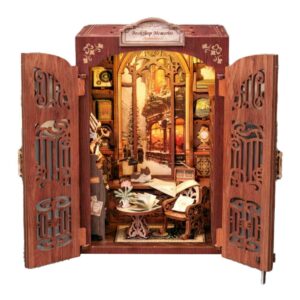 Bookshop Memories Book Nook Miniature Dollhouse_1