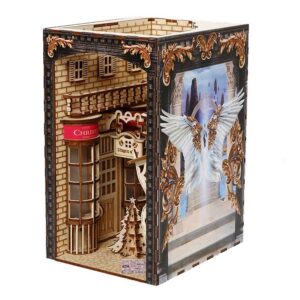 Christmas Diagon Alley Book Nook Miniature Dollhouse_1