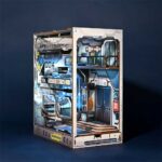 Sci-fi Alien Hub Book Nook Miniature Dollhouse_2