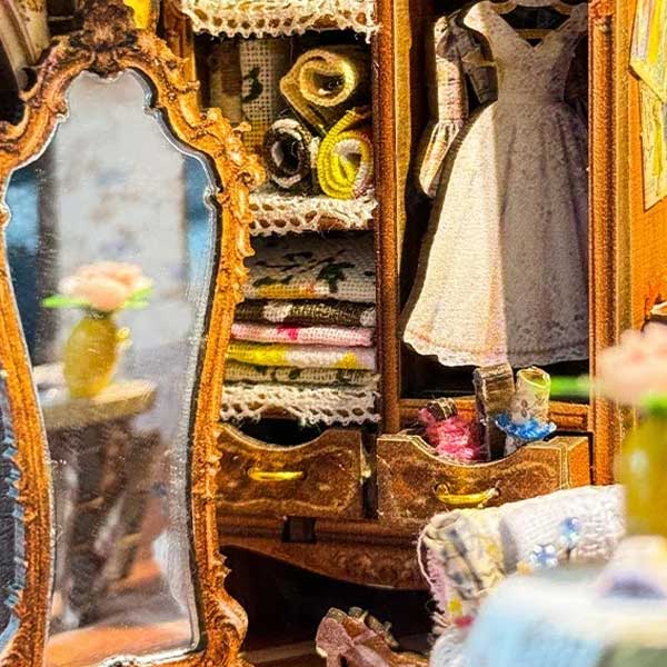 Vivian's Tailoring DIY Miniature Dollhouse_Description_4